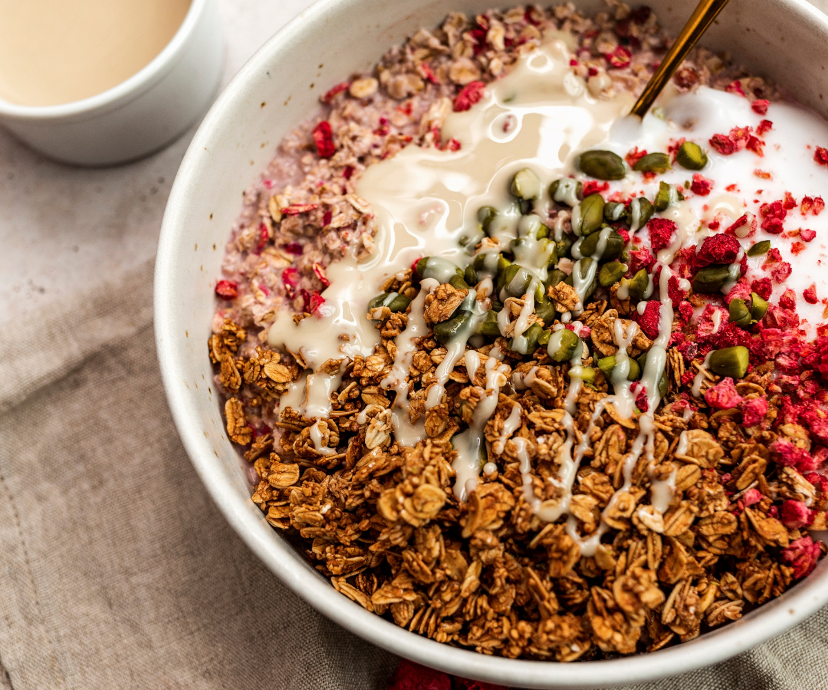 3bears-granola-hafer-crunch-vollkorn-granola-mit-quinoa-amaranth-und-zimt-kokos image 8