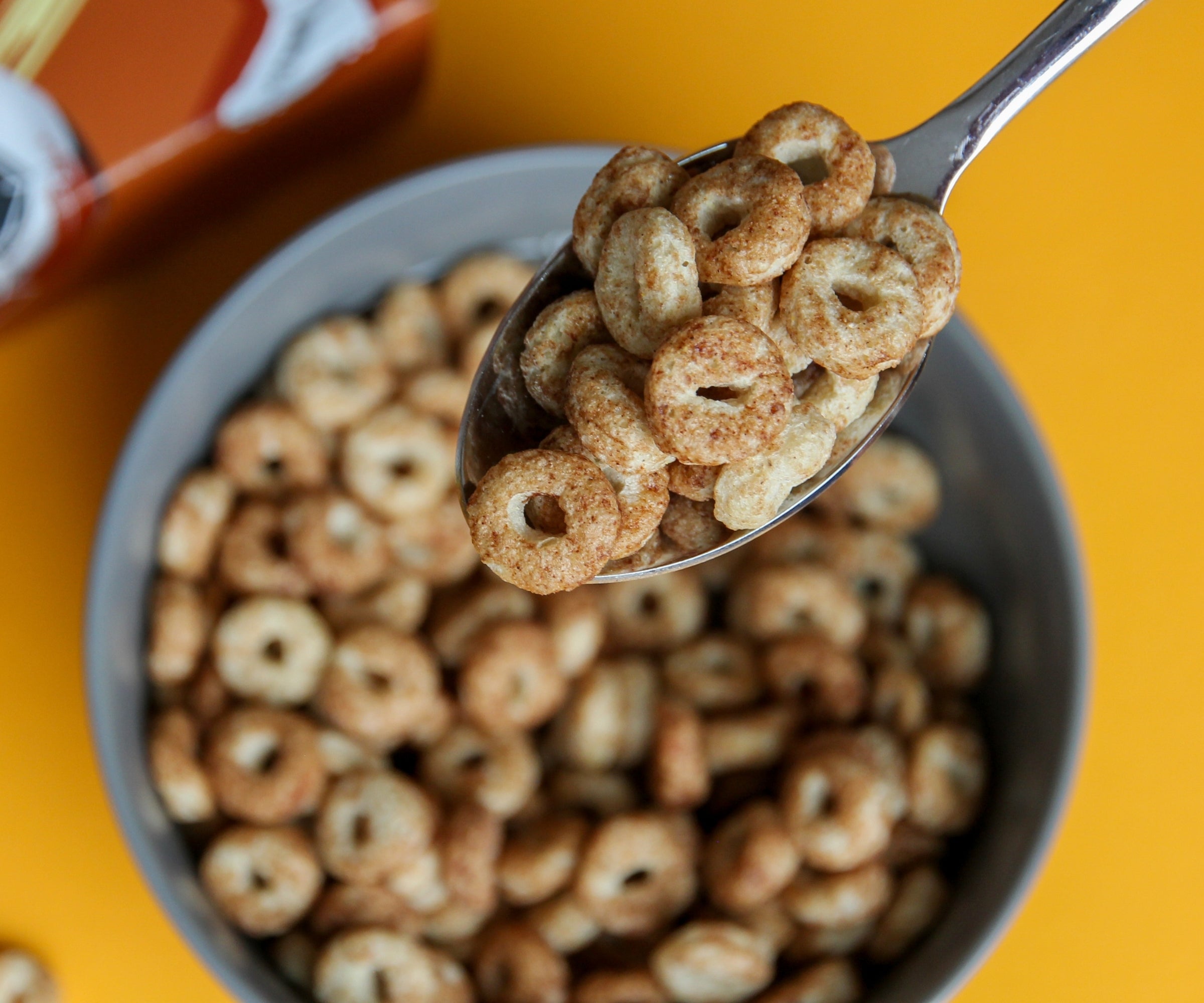 3bears-cereals-harry-kane-s-oat-cinnamon-loops image 3