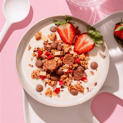 mymuesli-strawberry-yoghurt-crunch-bio-granola-erdbeere-joghurt image 2