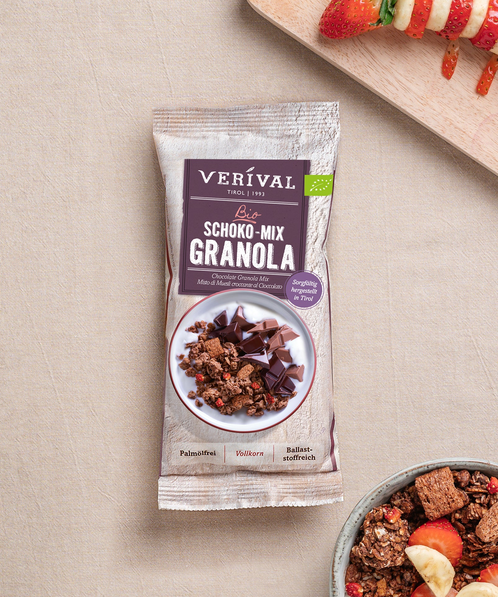 verival-bio-schoko-mix-granola-crunchy-mit-erdbeeren image 3